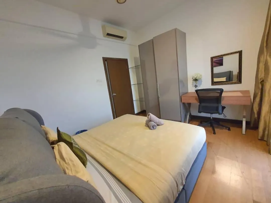 Regalia Suites With Infinity Pool Kl - By Staycation Homes Kuala Lumpur 0*,