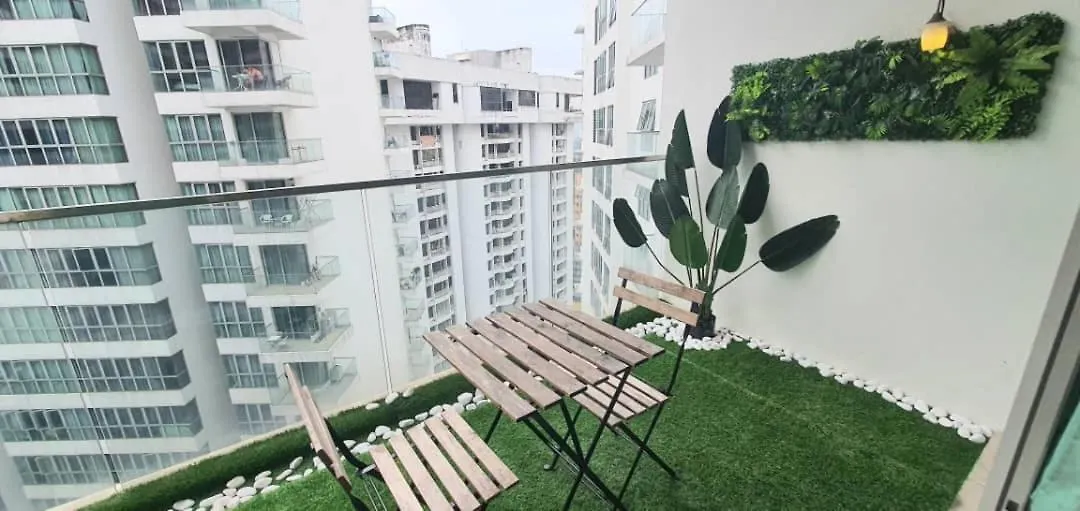 Regalia Suites With Infinity Pool Kl - By Staycation Homes Kuala Lumpur Rum i privatbostad