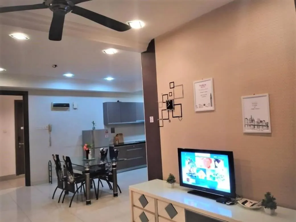 קואלה לומפור Regalia Suites With Infinity Pool Kl - By Staycation Homes