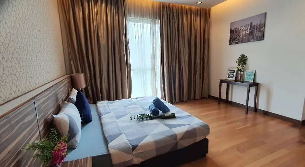 קואלה לומפור Regalia Suites With Infinity Pool Kl - By Staycation Homes 0*, קואלה לומפור מלזיה