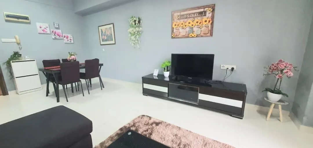 קואלה לומפור Regalia Suites With Infinity Pool Kl - By Staycation Homes 0*, קואלה לומפור מלזיה