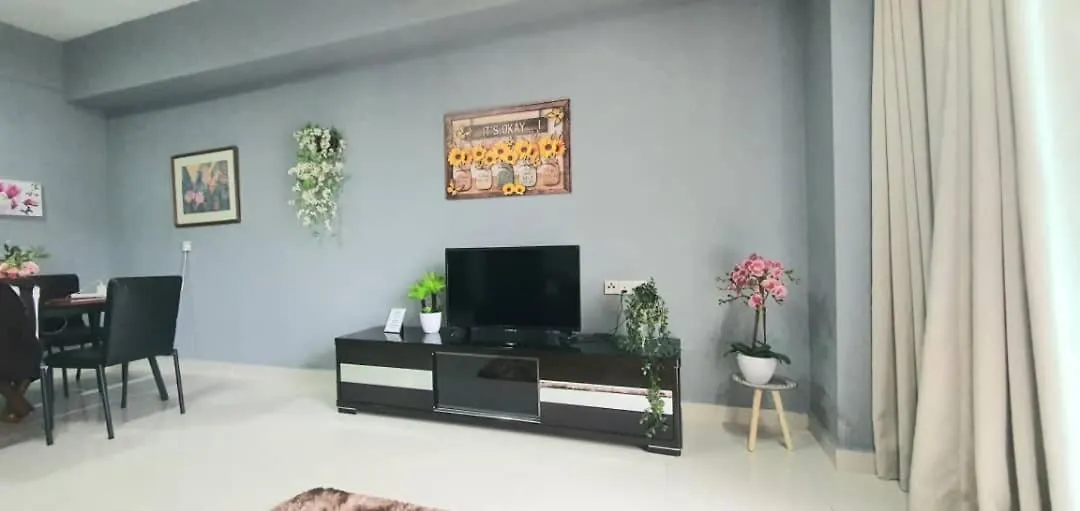 קואלה לומפור Regalia Suites With Infinity Pool Kl - By Staycation Homes בית אירוח קואלה לומפור